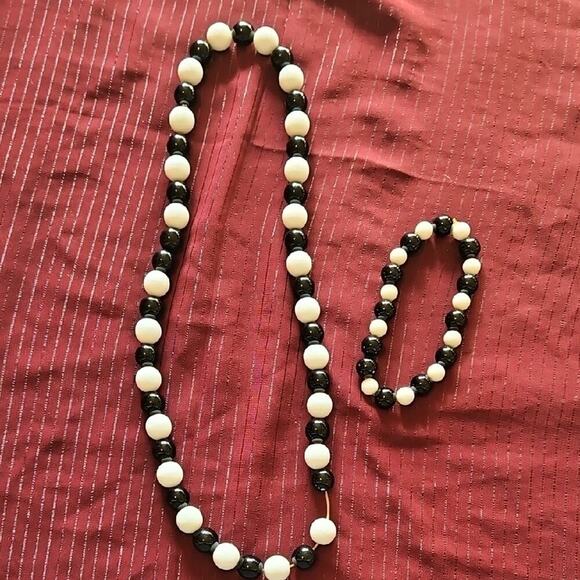 Handmade Jewelry - Handmade Black and White Beaded Necklace and Bracelet Set